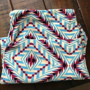 NWOT Lularoe os Leggings sold